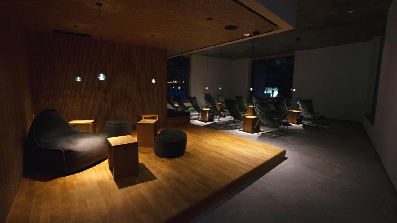Laax Wellnesshostel3000 Bagian luar foto