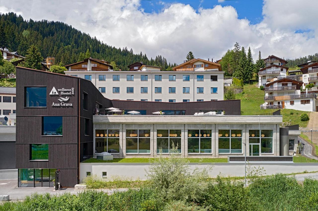 Laax Wellnesshostel3000 Bagian luar foto